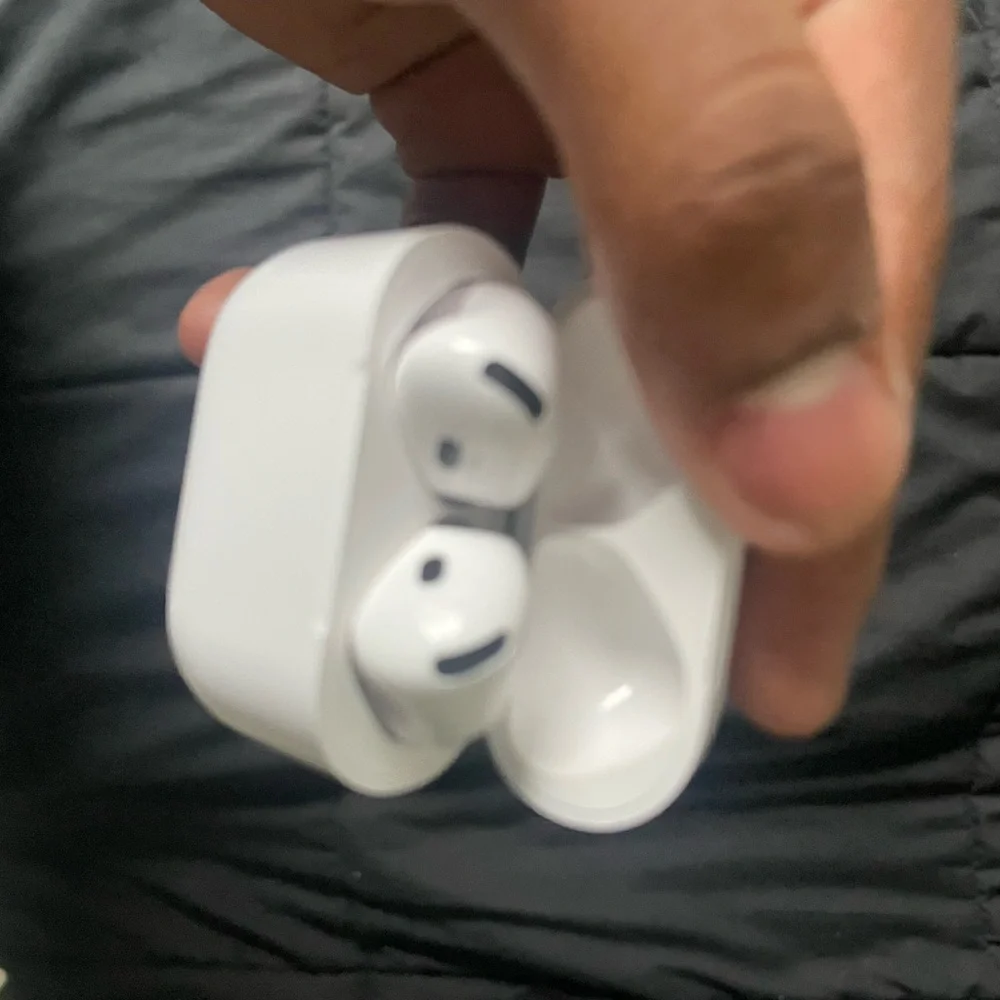 Apple White Wireless Earbuds Case